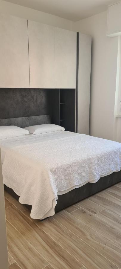 Loano Perla Ligure Apartman Kültér fotó